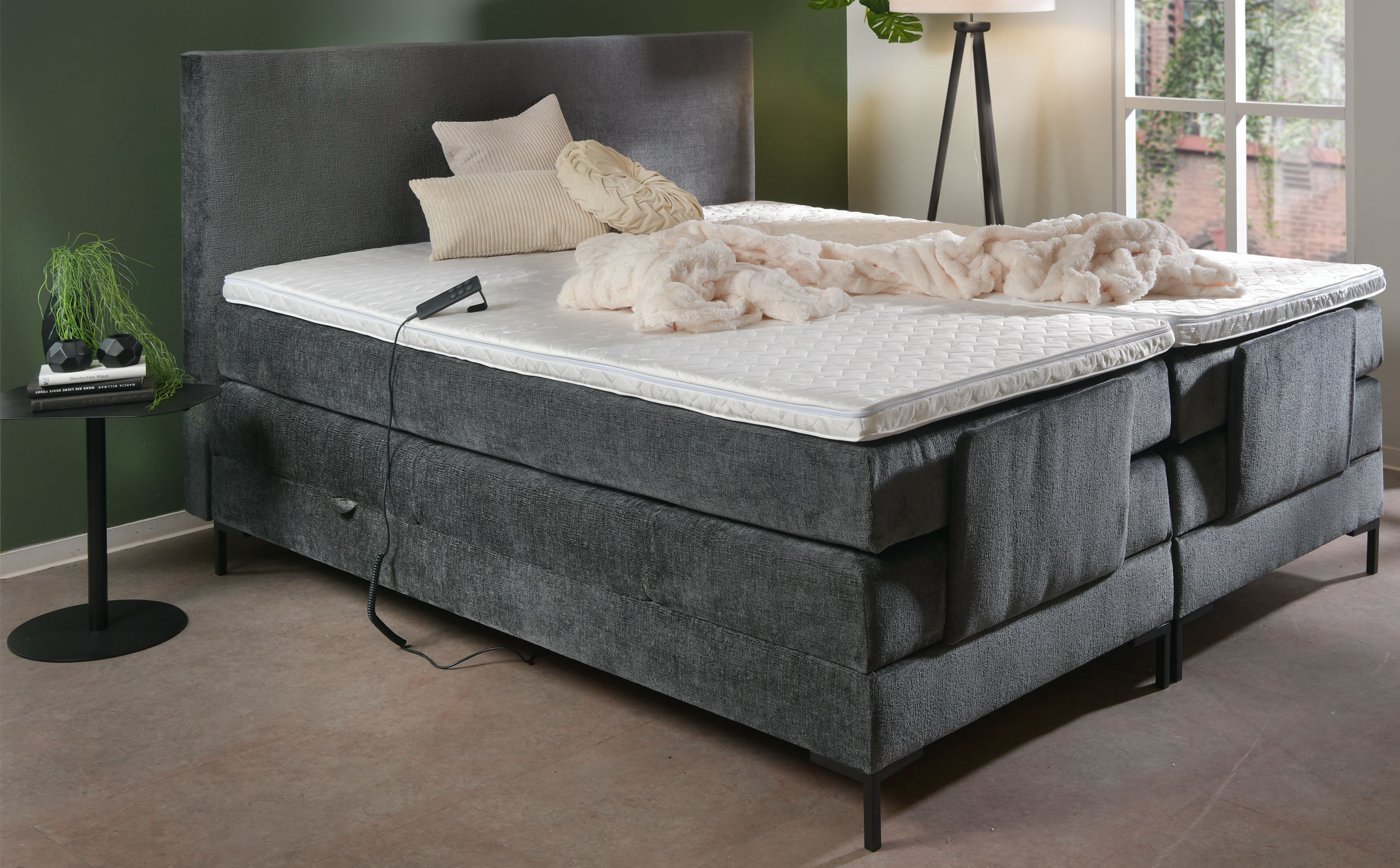 Boxspringbett image number null