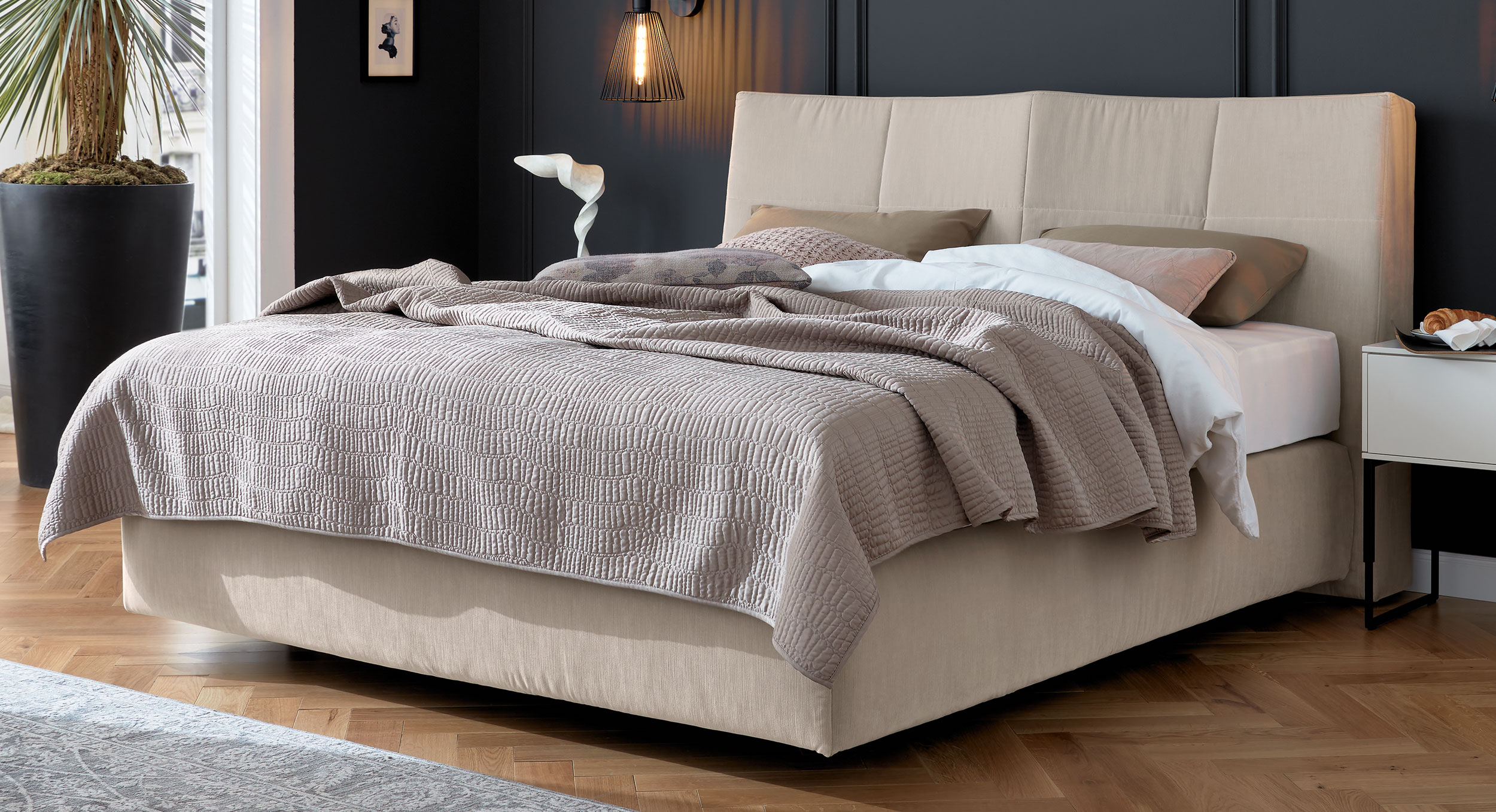 Boxspringbett image number null