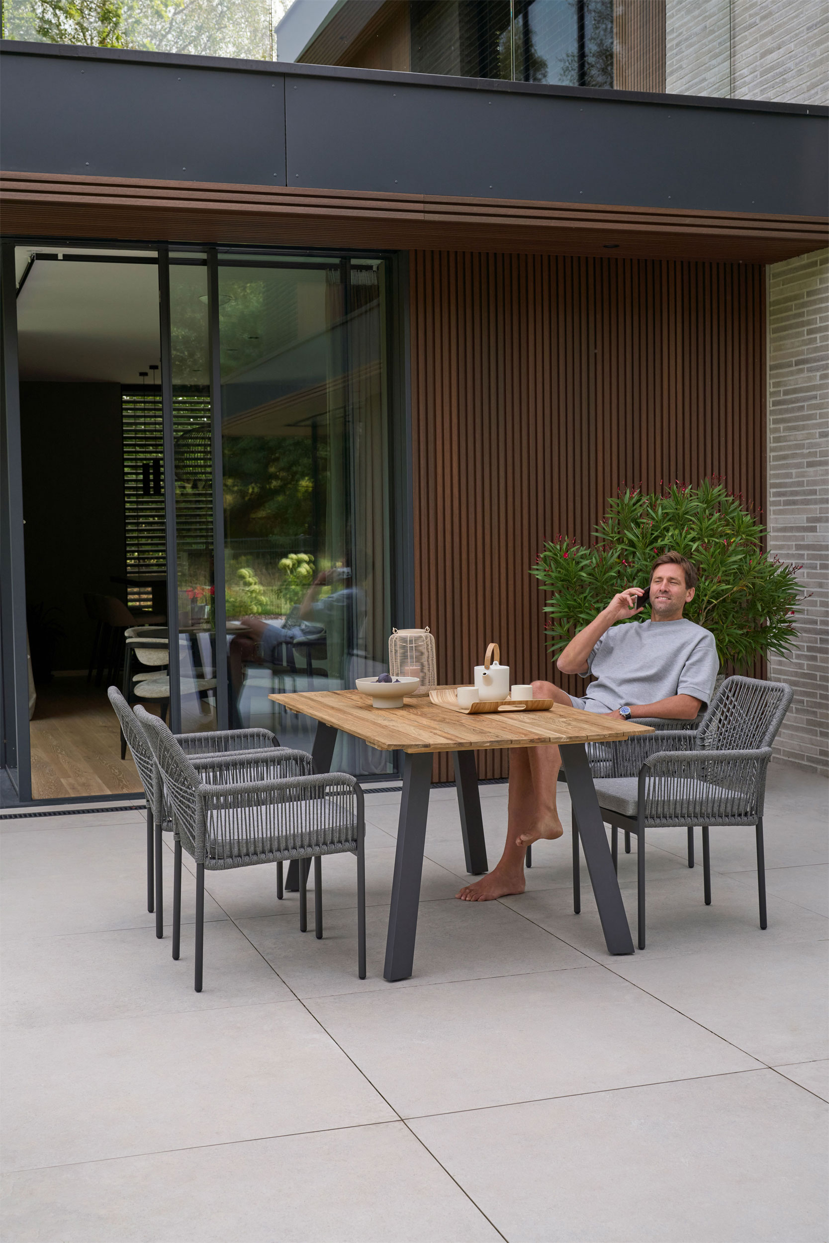 OUTDOOR Gartentisch image number 4