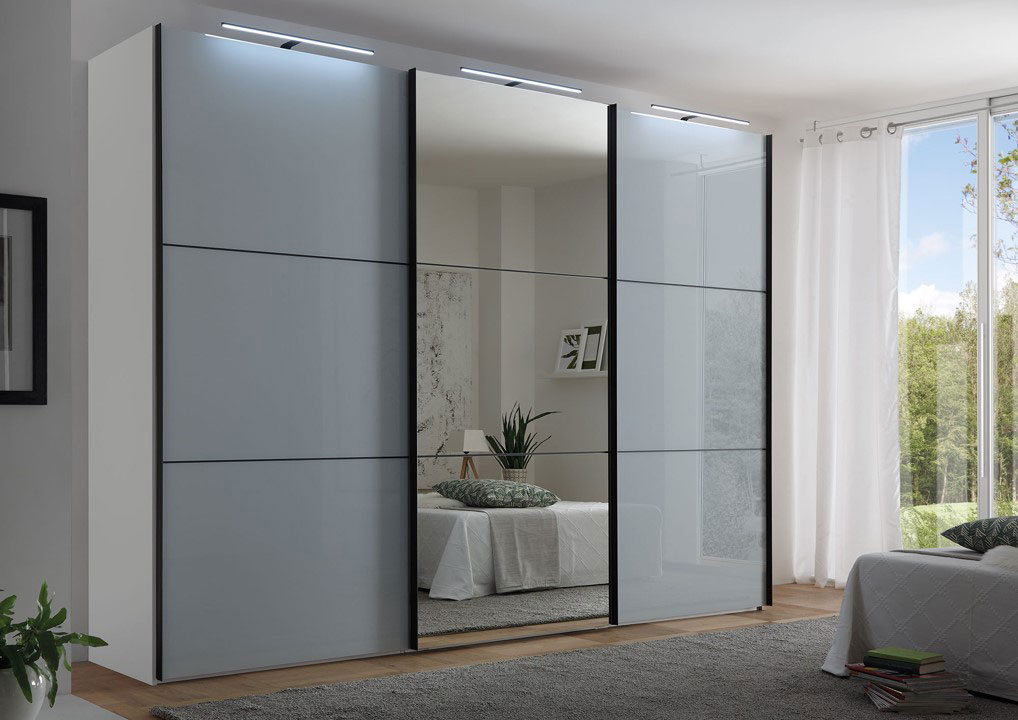 Schwebetürenschrank image number 2