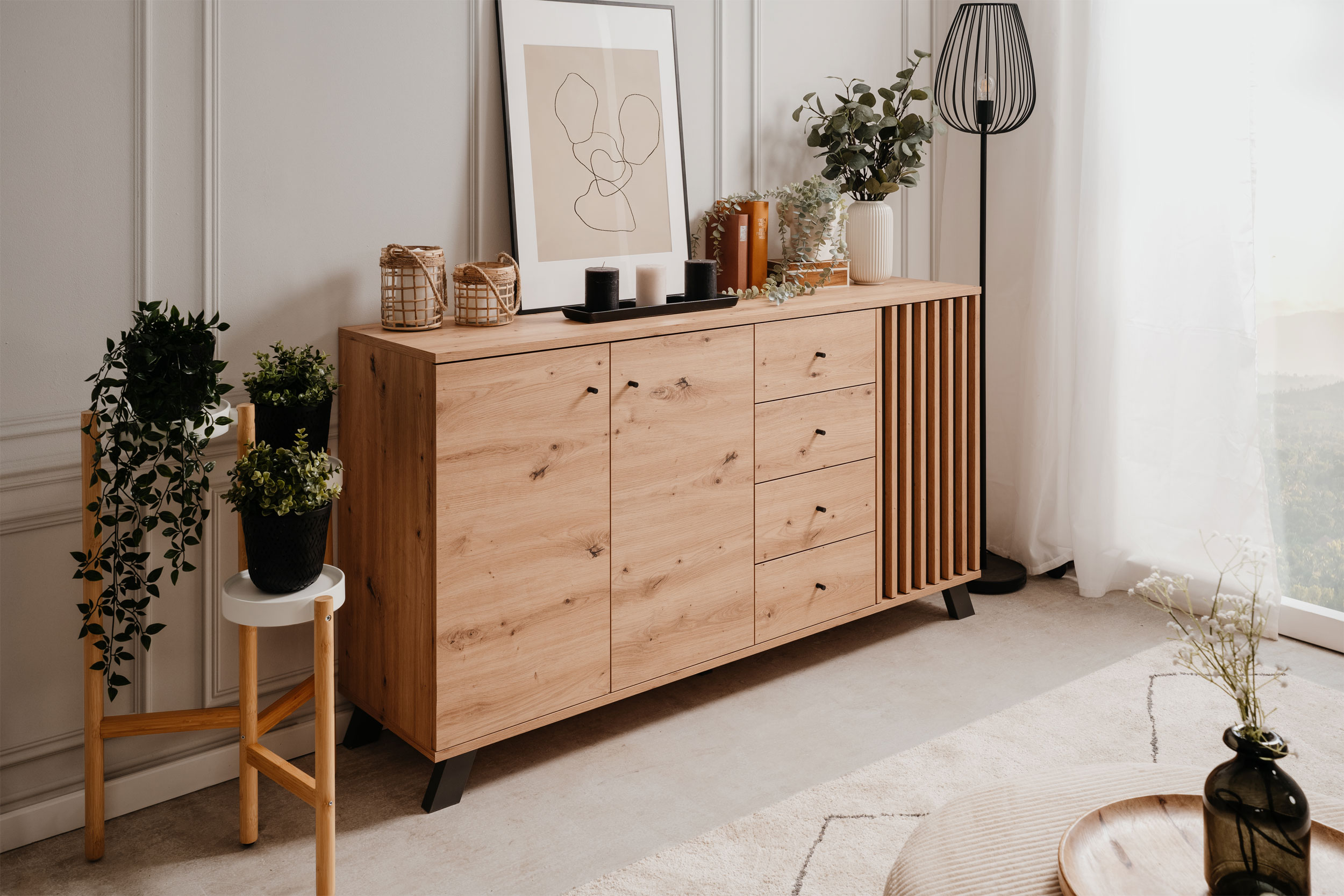 Sideboard image number 7