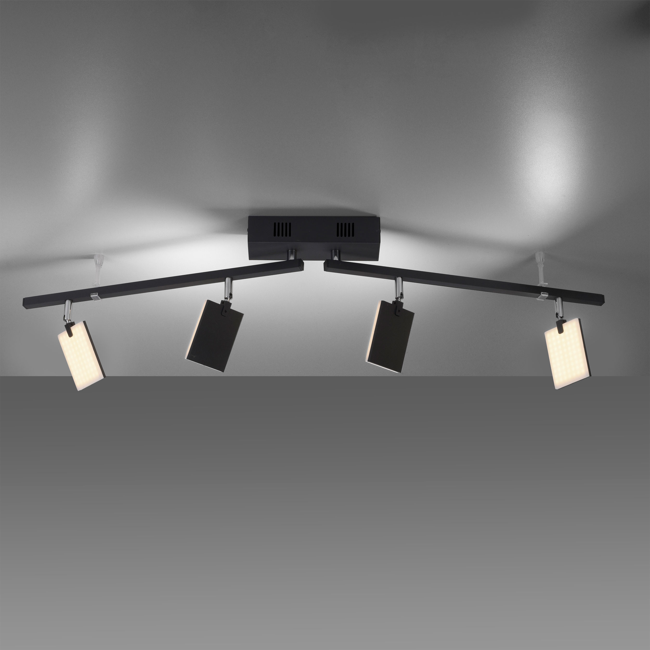 LED-Deckenleuchte 4flg image number null