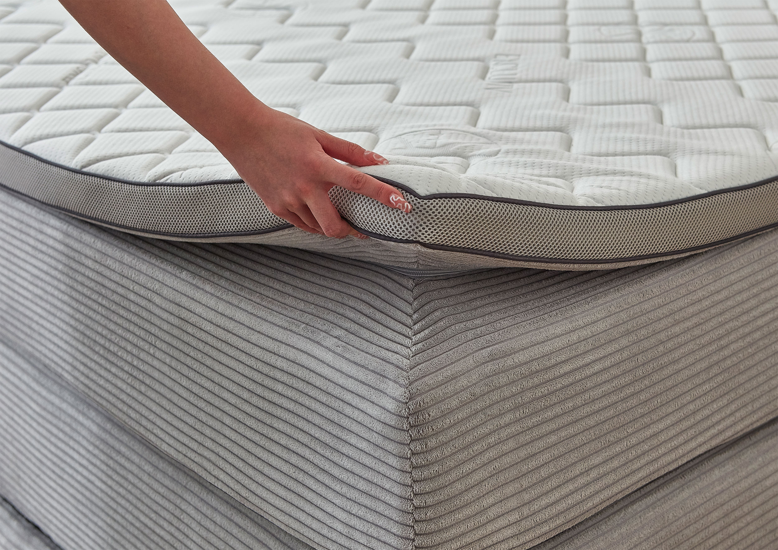 Boxspringbett image number null