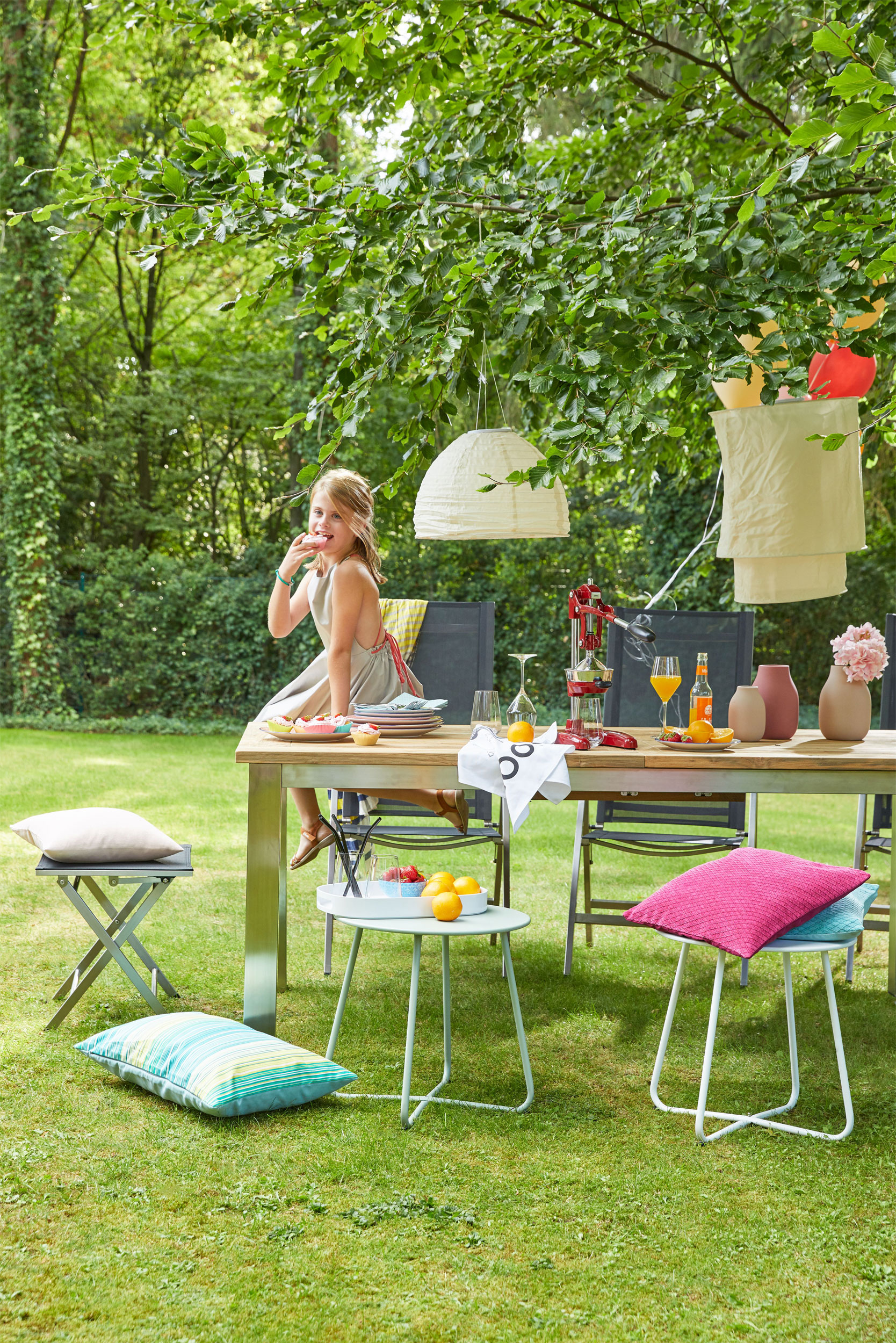 OUTDOOR Garten-Beistelltisch klein image number 2